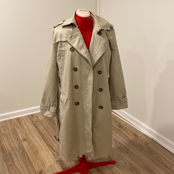 Worn Once! Liz Claiborne trench coat with matching belt - Picture 2 of 6